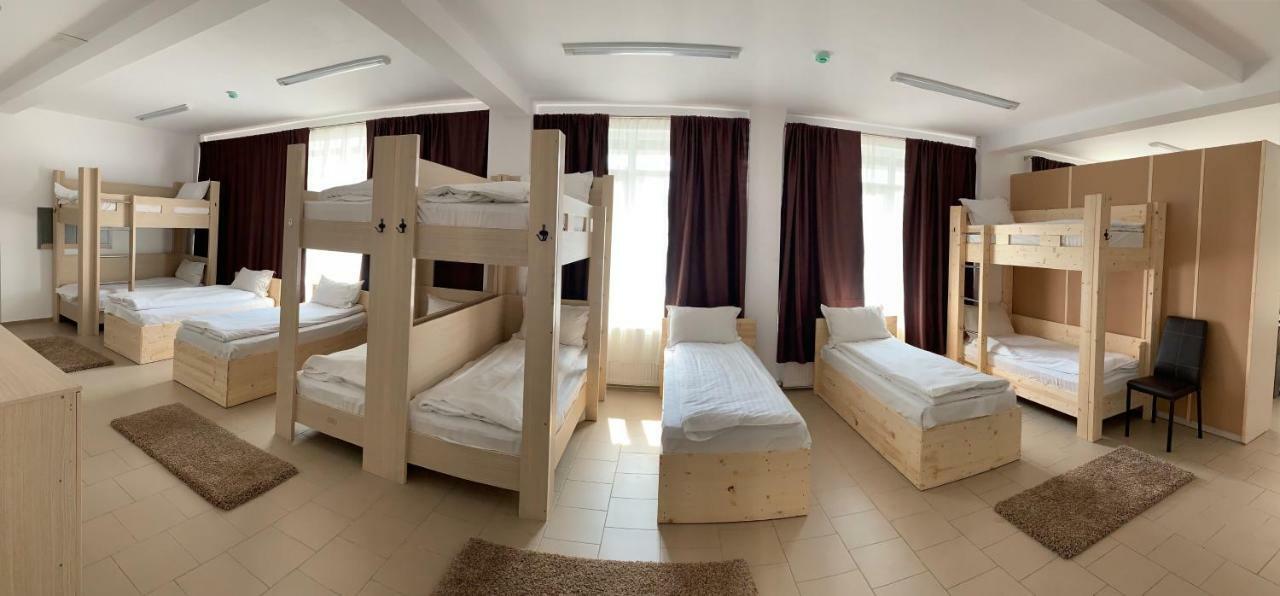 Hotel Nova Residence Popesti-Leordeni Exterior photo